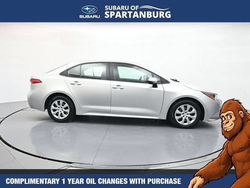 Used 2024 Toyota Corolla LE FWD image 9
