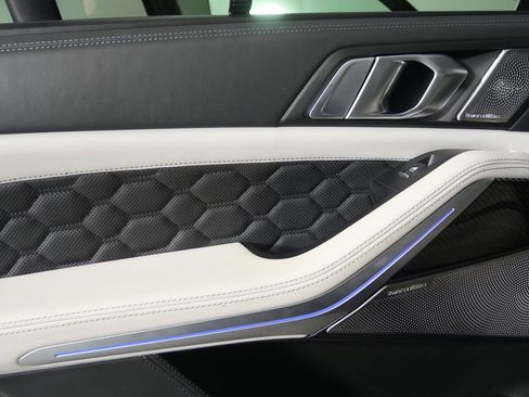 Used 2022 BMW X5 M Base w/ Competition Package 2 image 15