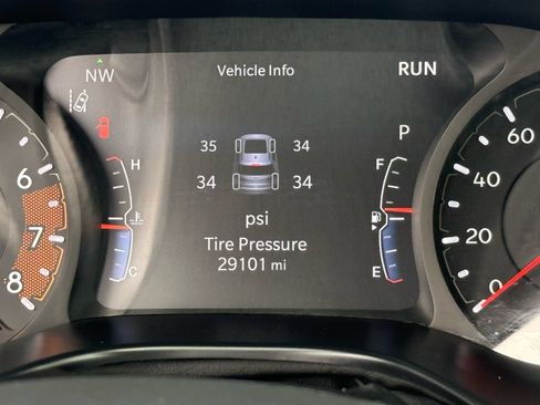 Used 2025 Jeep Compass Latitude AWD/4WD image 20