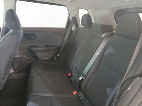 Used 2023 Nissan Rogue S AWD/4WD image 15