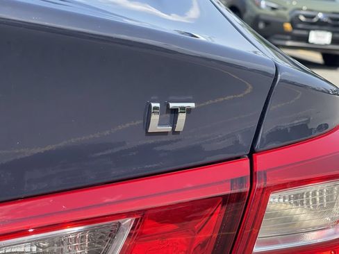Used 2025 Chevrolet Malibu LT FWD image 8