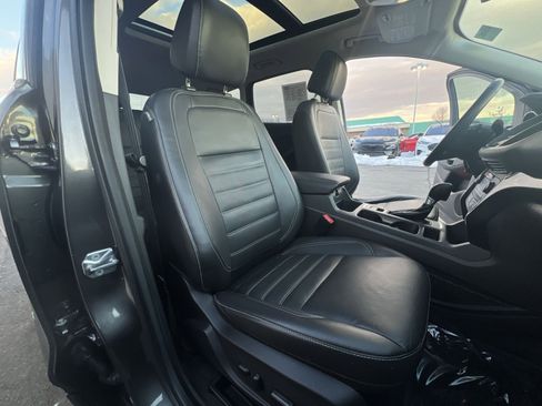 Certified 2017 Ford Escape Titanium image 27