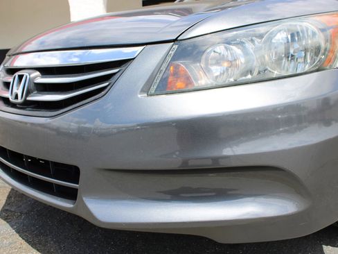 Used 2011 Honda Accord SE image 40