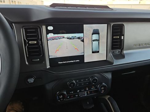 New 2026 Ford Bronco Badlands AWD/4WD image 24