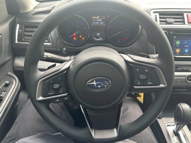Used 2019 Subaru Outback 2.5i AWD/4WD image 12