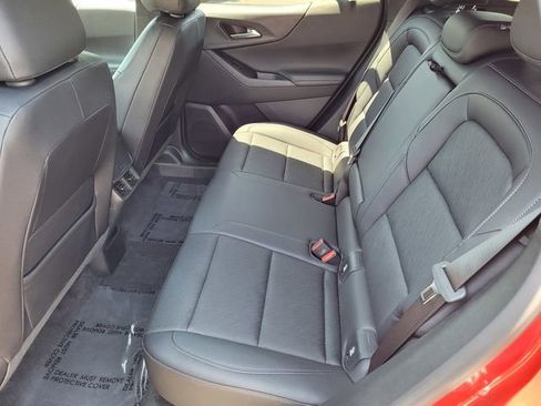 Used 2025 Chevrolet Equinox LT w/ Convenience Package II FWD image 9