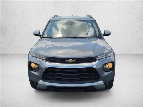 Used 2023 Chevrolet TrailBlazer LT FWD image 2
