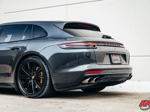 Used 2018 Porsche Panamera 4S image 54