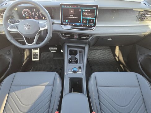 New 2026 Volkswagen Tiguan SE R-Line image 22
