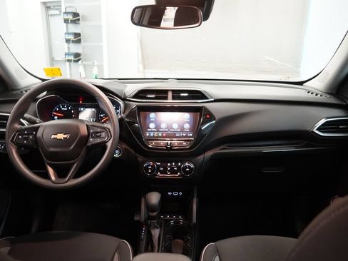 Used 2023 Chevrolet TrailBlazer LT w/ Convenience Package AWD/4WD image 18