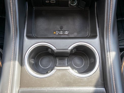 Used 2022 GMC Yukon XL AT4 w/ AT4 Premium Plus Package image 31