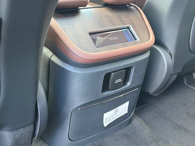 New 2027 Lincoln Navigator L Reserve AWD/4WD image 24