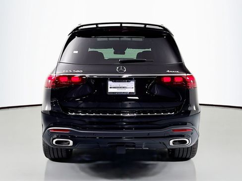 New 2026 Mercedes-Benz GLS 580 4MATIC image 3