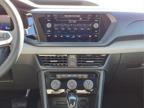 Used 2023 Volkswagen Taos SE image 21