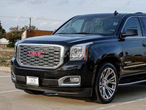 Used 2019 GMC Yukon Denali w/ Open Road Package image 8