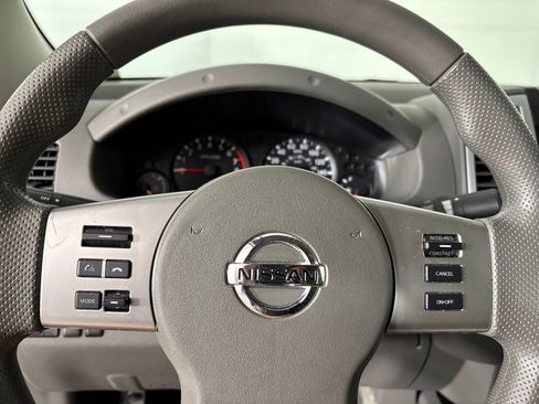 Used 2016 Nissan Frontier SV RWD image 12