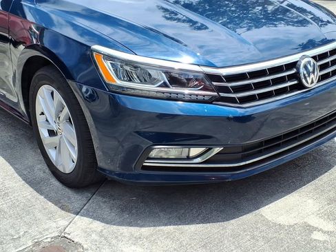 Used 2018 Volkswagen Passat 2.0T SE w/ SE Lighting Package FWD image 11