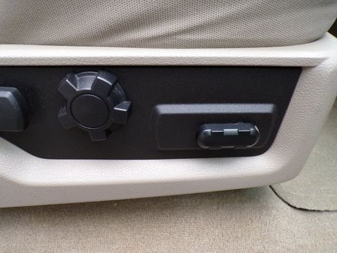 Used 2008 Ford F250 Lariat image 13