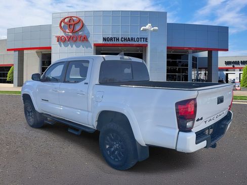 Used 2023 Toyota Tacoma SR5 w/ Technology Package image 8