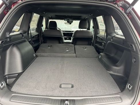 New 2026 Jeep Grand Cherokee Altitude AWD/4WD image 24