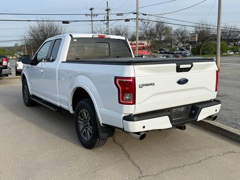 Used 2015 Ford F150 XLT w/ Equipment Group 302A Luxury image 9