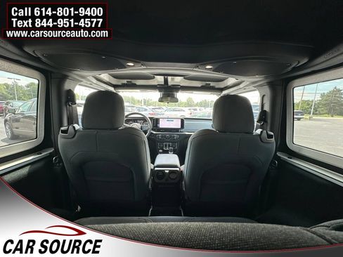 Used 2024 Jeep Wrangler Sport AWD/4WD image 20