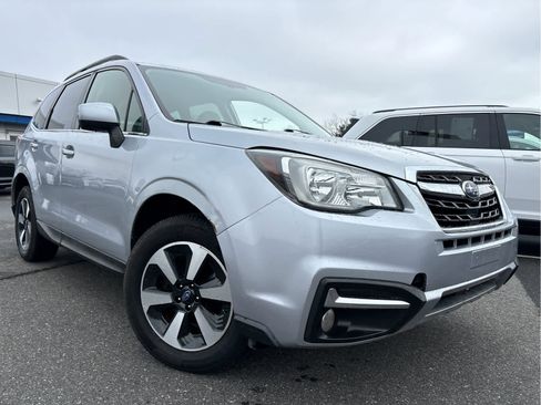 Used 2018 Subaru Forester 2.5i Limited w/ Popular Package #3B image 2
