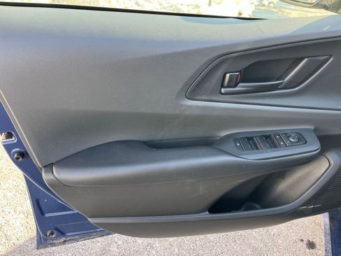 Used 2025 Toyota Prius LE image 18