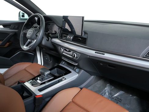 Used 2025 Audi Q5 2.0T Premium w/ Convenience Plus Package image 20