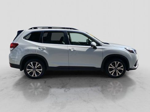 Used 2024 Subaru Forester Limited AWD/4WD image 8