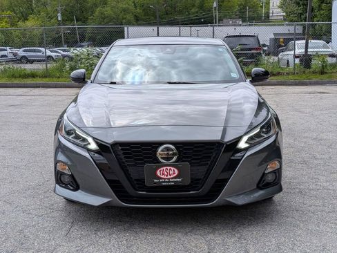 Used 2022 Nissan Altima 2.5 SR w/ Midnight Edition Package FWD image 10