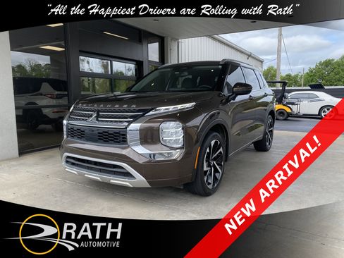 Used 2024 Mitsubishi Outlander SEL FWD image 4