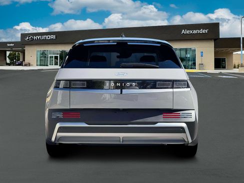 New 2026 Hyundai Ioniq 5 SEL RWD image 6