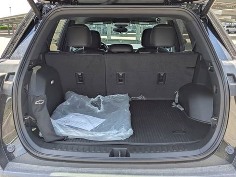 New 2026 Chevrolet Equinox LT w/ Convenience Package II image 5