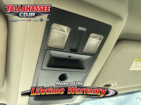 Used 2019 RAM 1500 Classic SLT RWD image 17