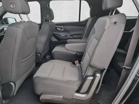 Certified 2023 Chevrolet Traverse LT FWD image 14
