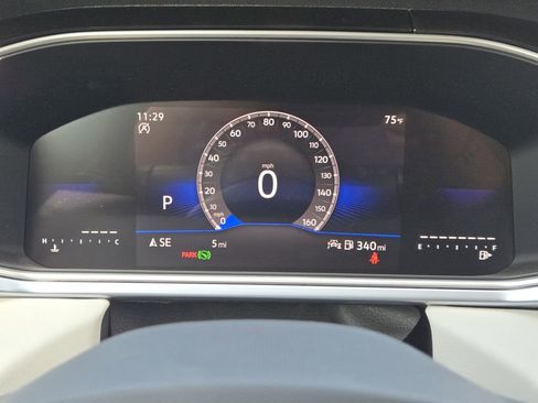 New 2026 Volkswagen Taos SE FWD image 13