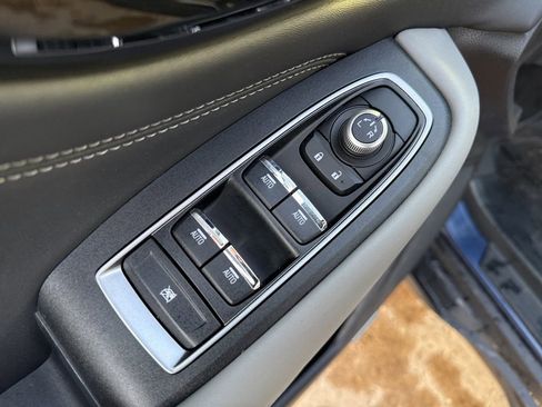 Used 2022 Subaru Outback Limited XT image 11