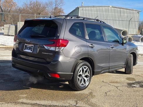 Used 2023 Subaru Forester Premium image 10