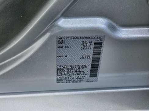 Used 2025 Nissan Altima 2.5 SR FWD image 35
