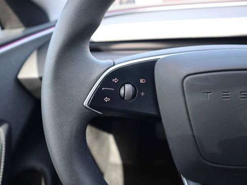 Used 2025 Tesla Model 3 Long Range image 16