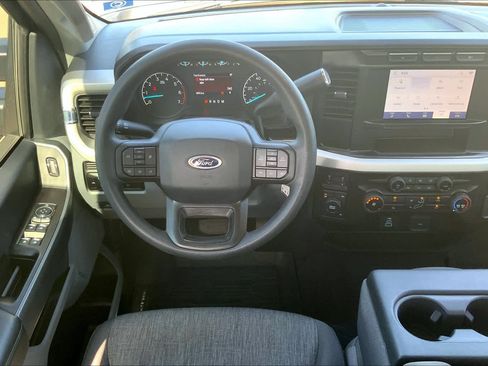 Used 2023 Ford F250 XL w/ STX Appearance Package AWD/4WD image 6