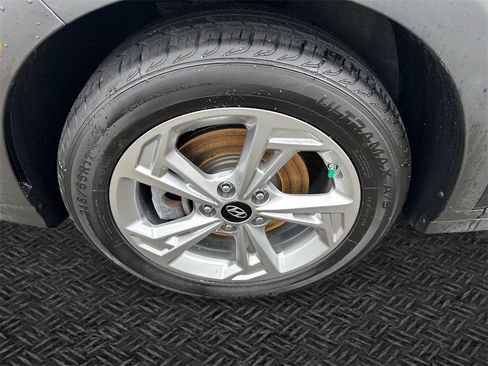 Used 2023 Hyundai Kona SEL image 11