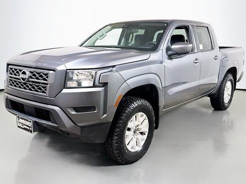Used 2022 Nissan Frontier SV AWD/4WD image 1