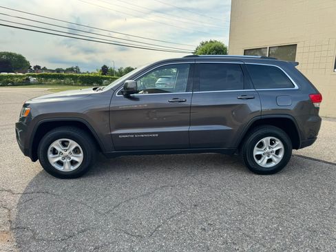 Used 2015 Jeep Grand Cherokee Laredo w/ Quick Order Package 23E AWD/4WD image 5