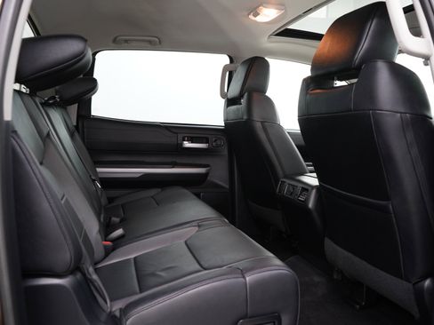Used 2018 Toyota Tundra Limited w/ Limited Premium Package AWD/4WD image 14
