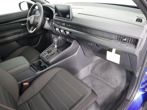 Certified 2025 Honda CR-V Sport image 17