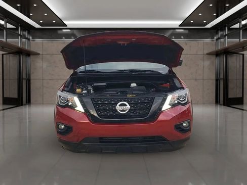Used 2020 Nissan Pathfinder SL image 5
