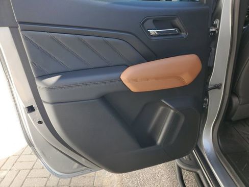 Used 2024 GMC Canyon AT4 w/ AT4 Premium Package image 32