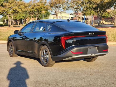 New 2025 Kia K4 LXS image 6